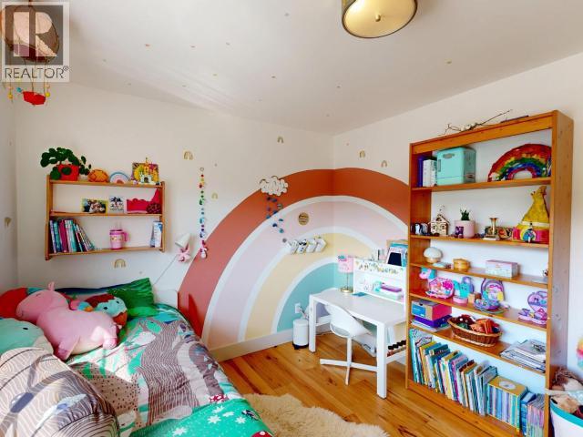 7183 TOBA STREET, Powell River