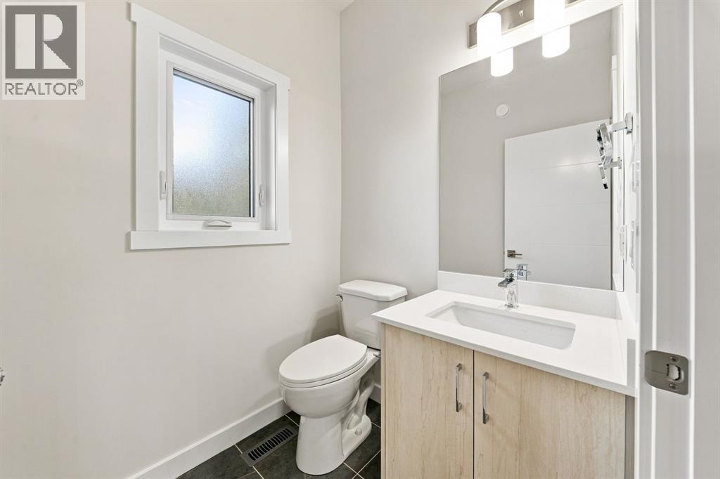 #225 75 Cornerstone Row NE - 15