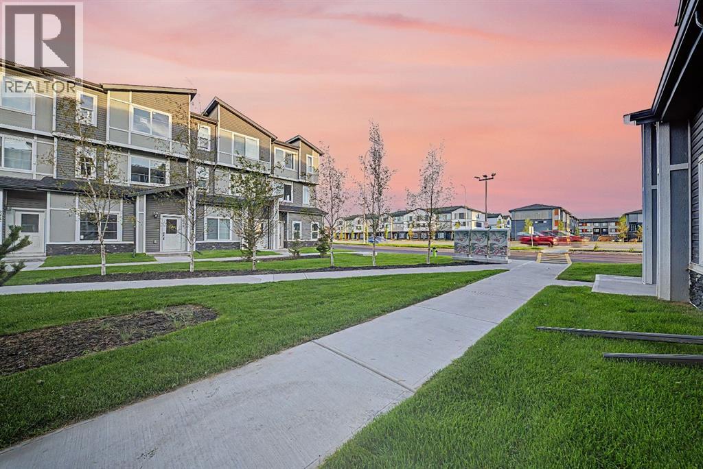 #225 75 Cornerstone Row NE - 43