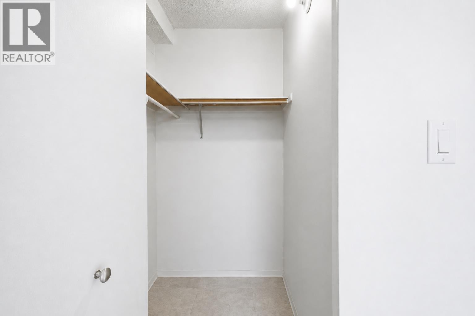 1602 9541 ERICKSON DRIVE, Burnaby