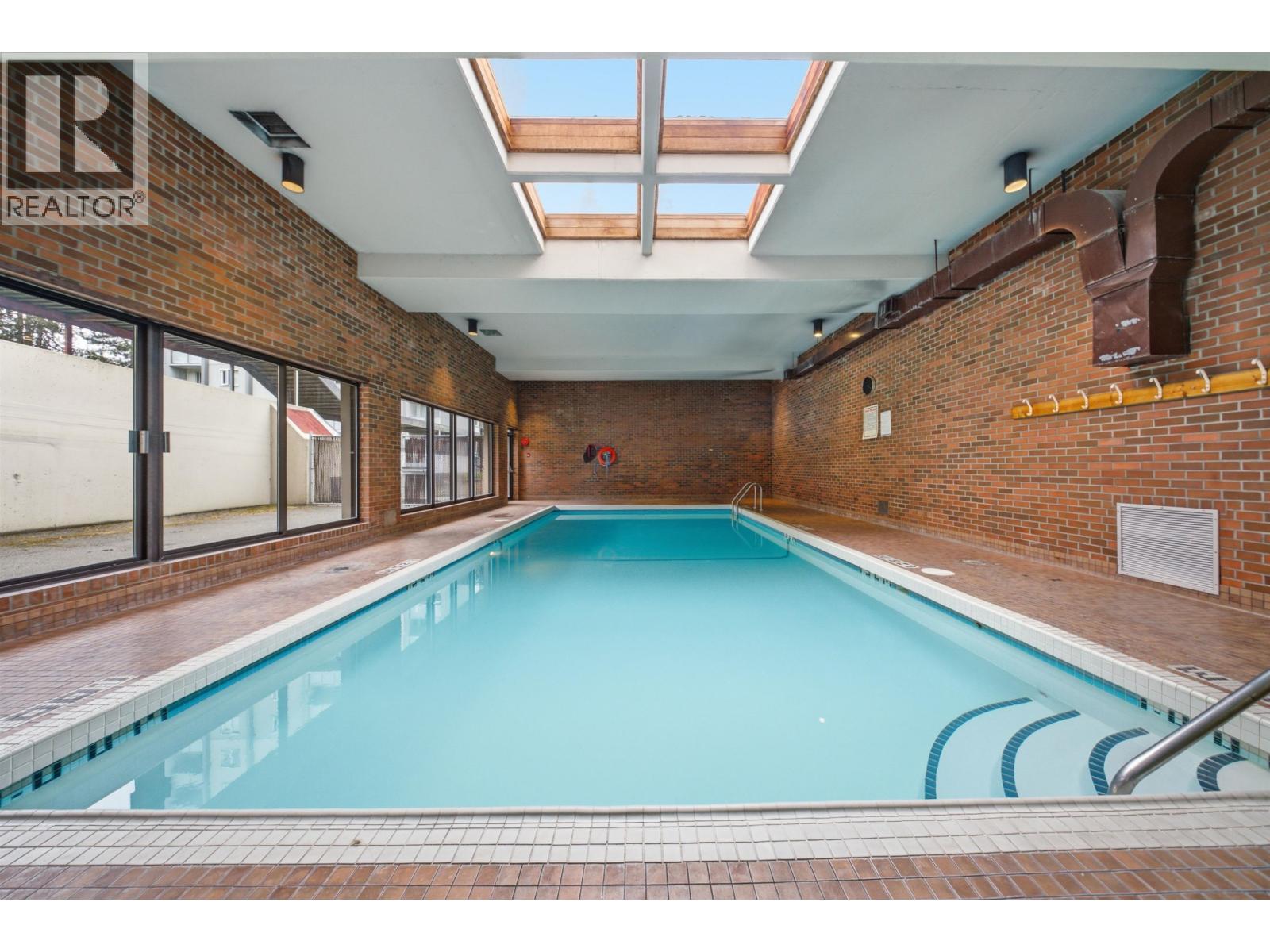 1602 9541 ERICKSON DRIVE, Burnaby