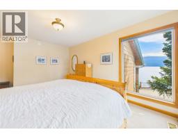 17538 Coral Beach Road, Lake Country, BC V4V1C1 Photo 24