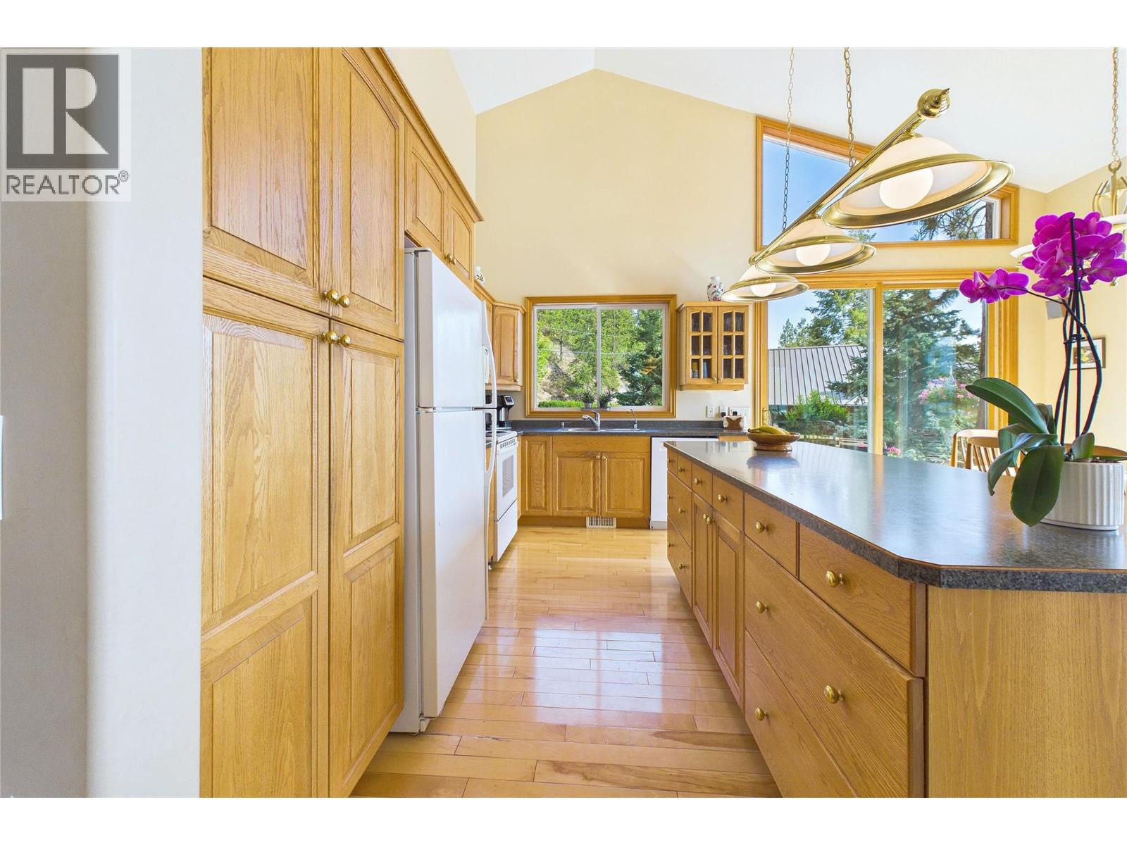  17538 Coral Beach Road, Lake Country