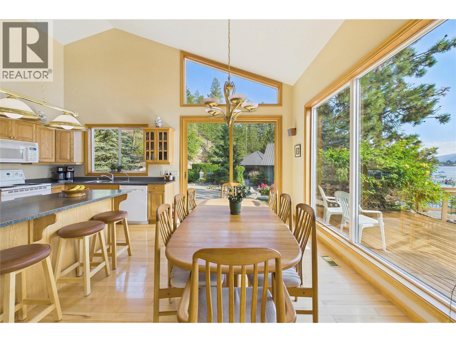  17538 Coral Beach Road, Lake Country