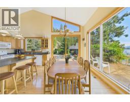 17538 Coral Beach Road, Lake Country, BC V4V1C1 Photo 14