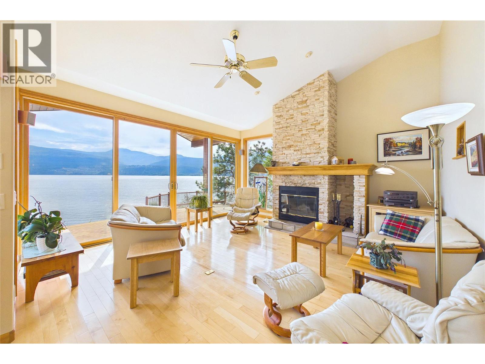  17538 Coral Beach Road, Lake Country