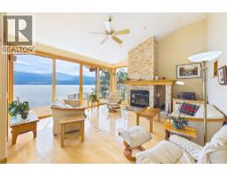 Full ensuite bathroom - 17538 Coral Beach Road, Lake Country, BC V4V1C1 Photo 9