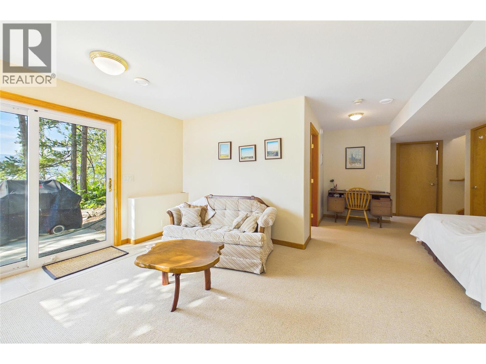  17538 Coral Beach Road, Lake Country