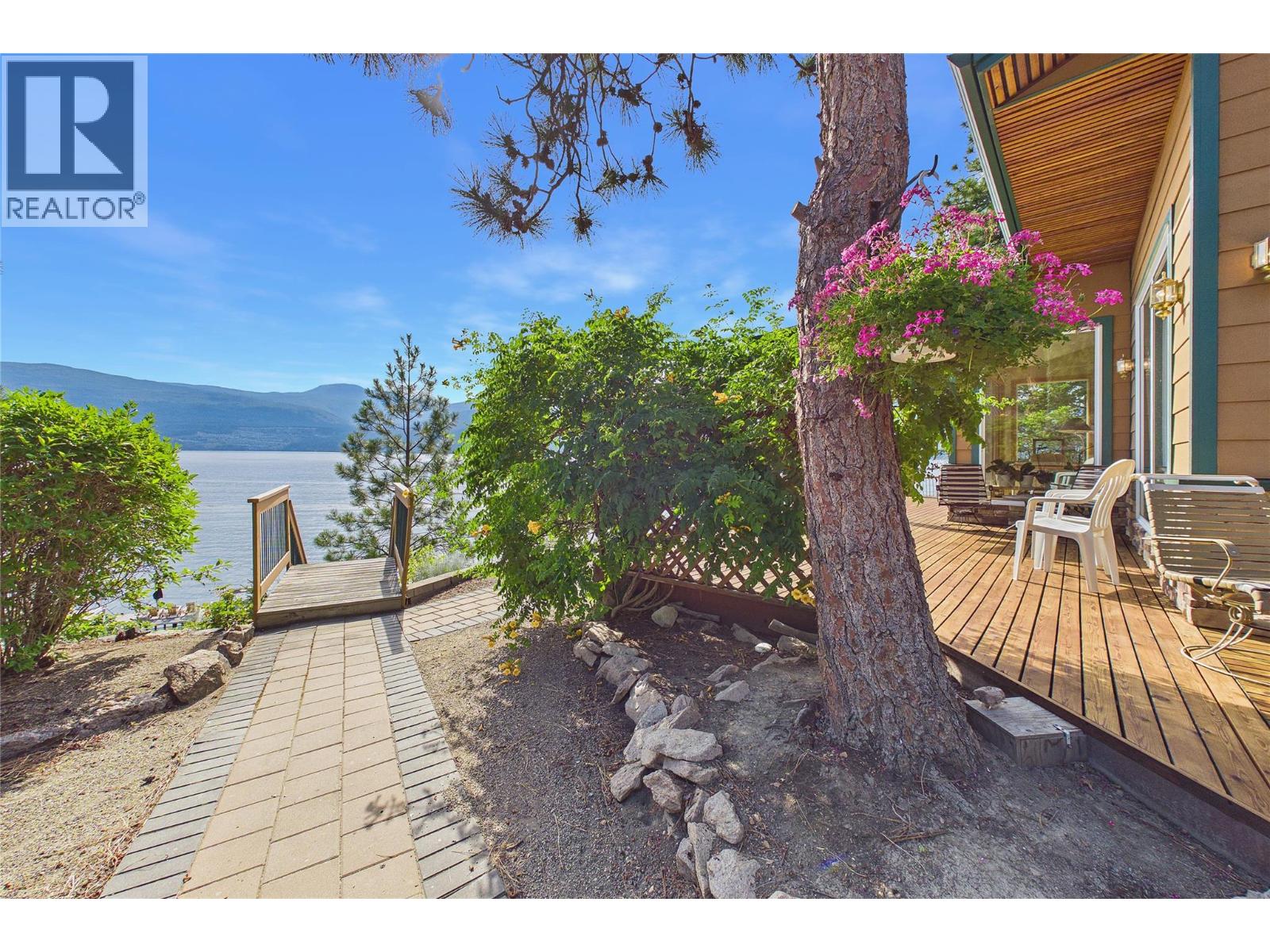  17538 Coral Beach Road, Lake Country