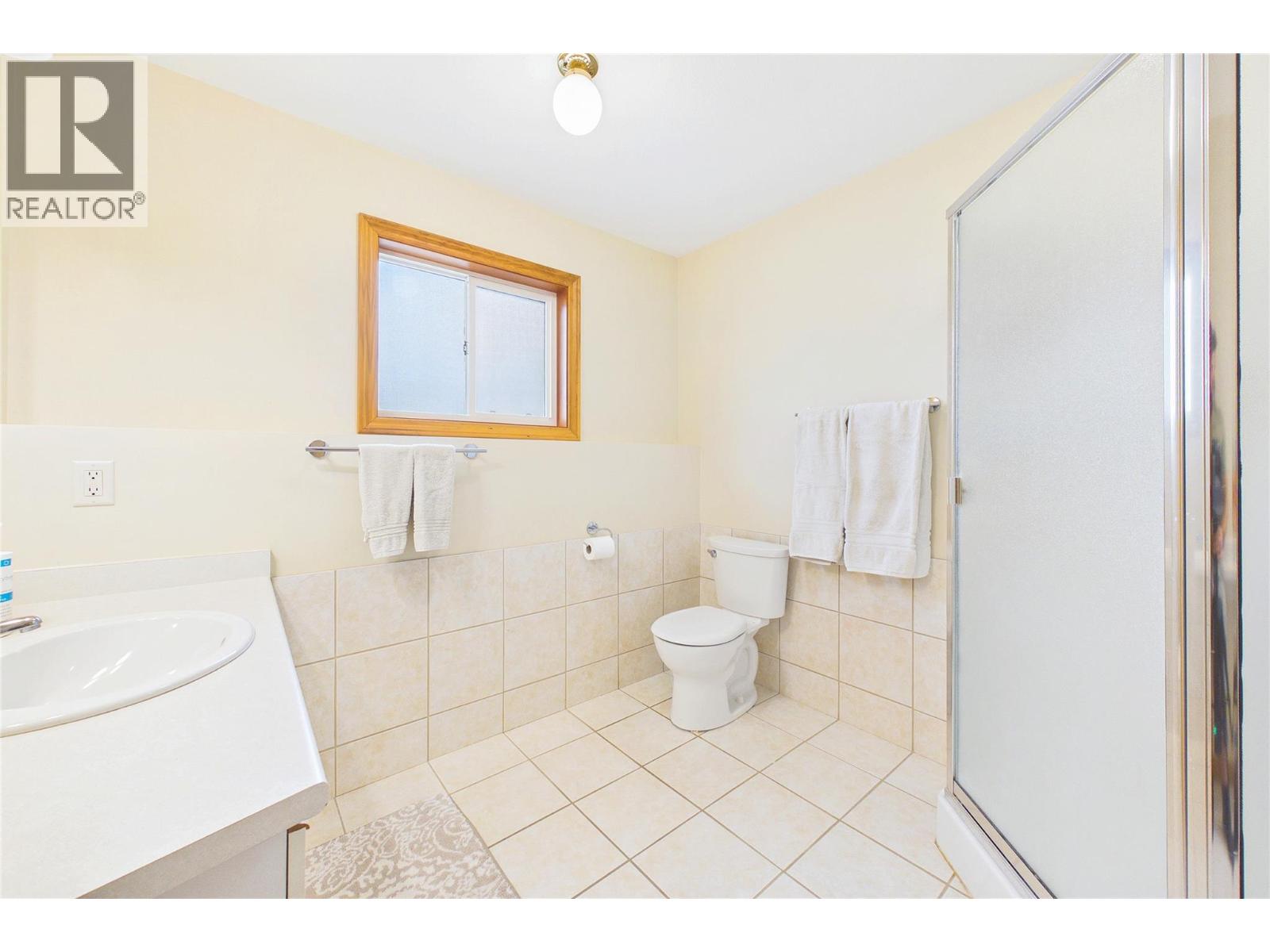  17538 Coral Beach Road, Lake Country