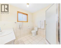 17538 Coral Beach Road, Lake Country, BC V4V1C1 Photo 56