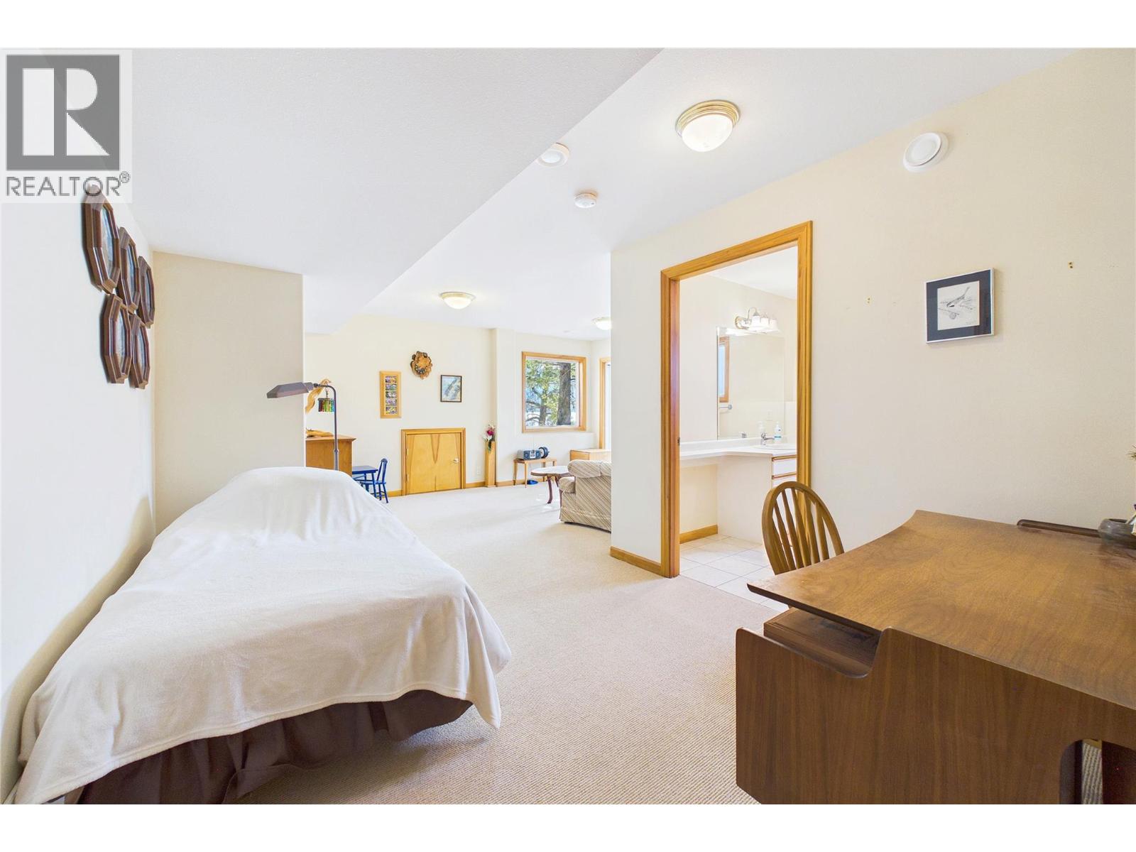 17538 Coral Beach Road, Lake Country