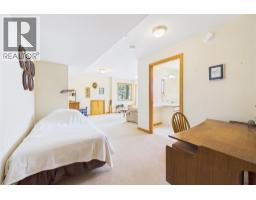 17538 Coral Beach Road, Lake Country, BC V4V1C1 Photo 54