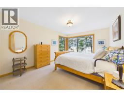 17538 Coral Beach Road, Lake Country, BC V4V1C1 Photo 25