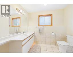 17538 Coral Beach Road, Lake Country, BC V4V1C1 Photo 55
