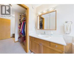 17538 Coral Beach Road, Lake Country, BC V4V1C1 Photo 28
