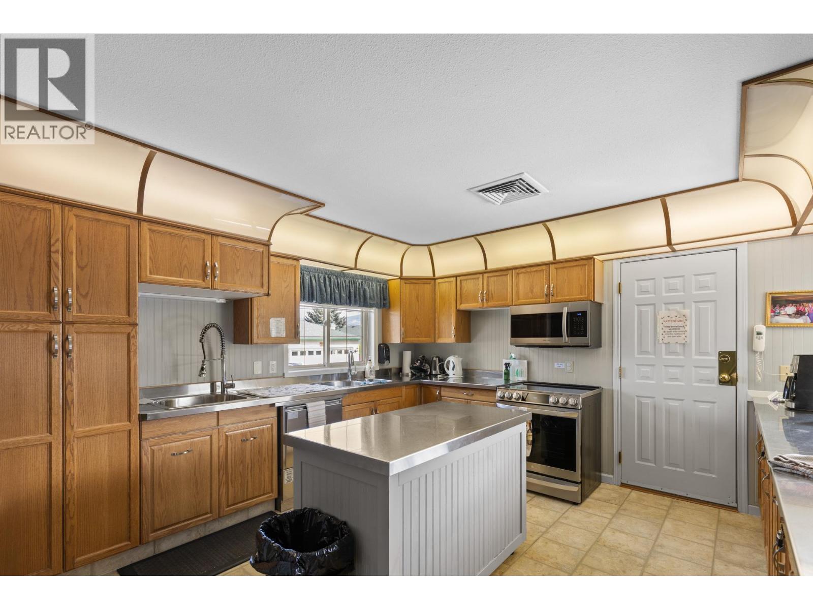 452 2330 Butt Road, Westbank