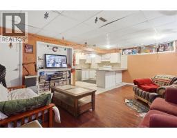 Kitchen - 1636 Tranquille Road, Kamloops, BC V2B3L4 Photo 14