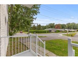 76 Ch. Du Lac, Gatineau, QC J8P7M7 Photo 21