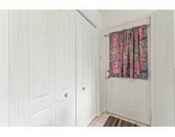 76 Ch. Du Lac, Gatineau, QC J8P7M7 Photo 22