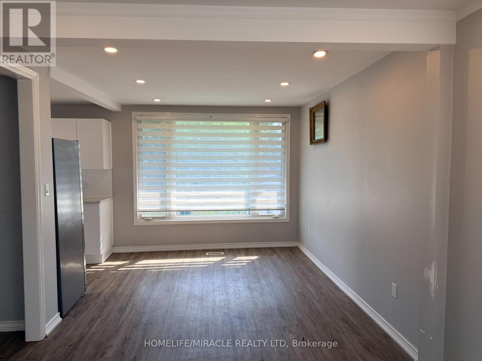 5691 MAIN STREET - 18
