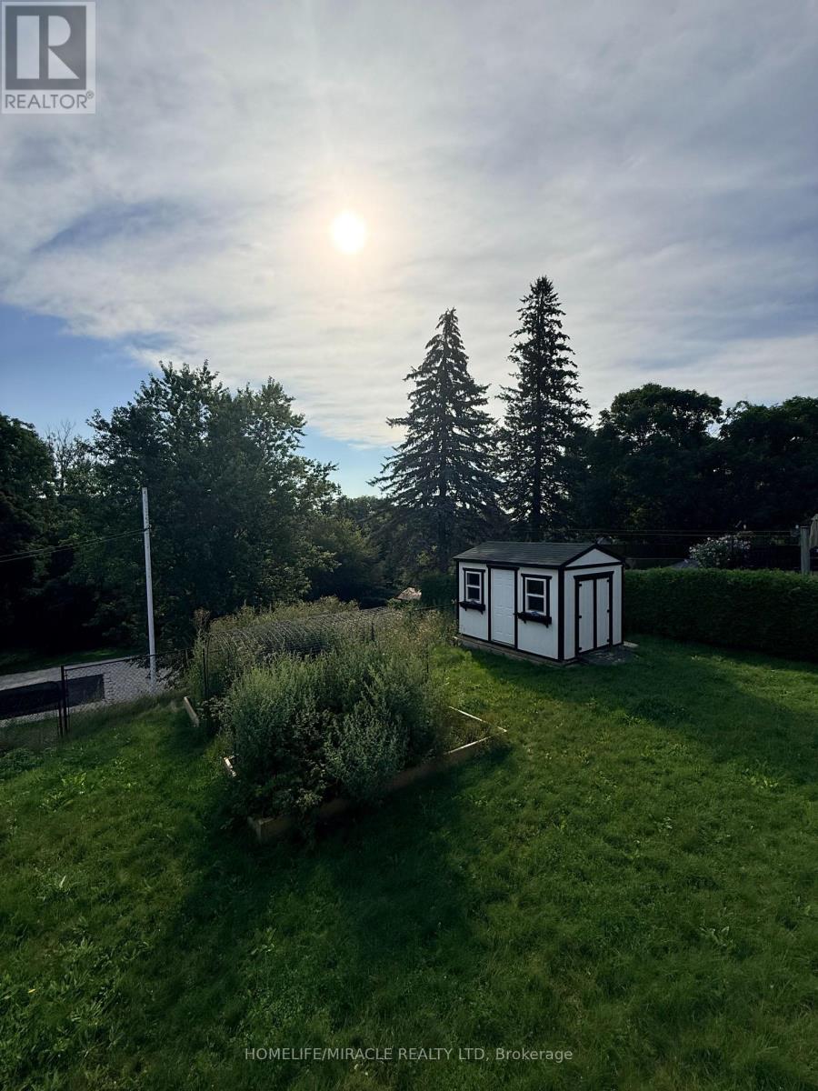 5691 MAIN STREET - 32