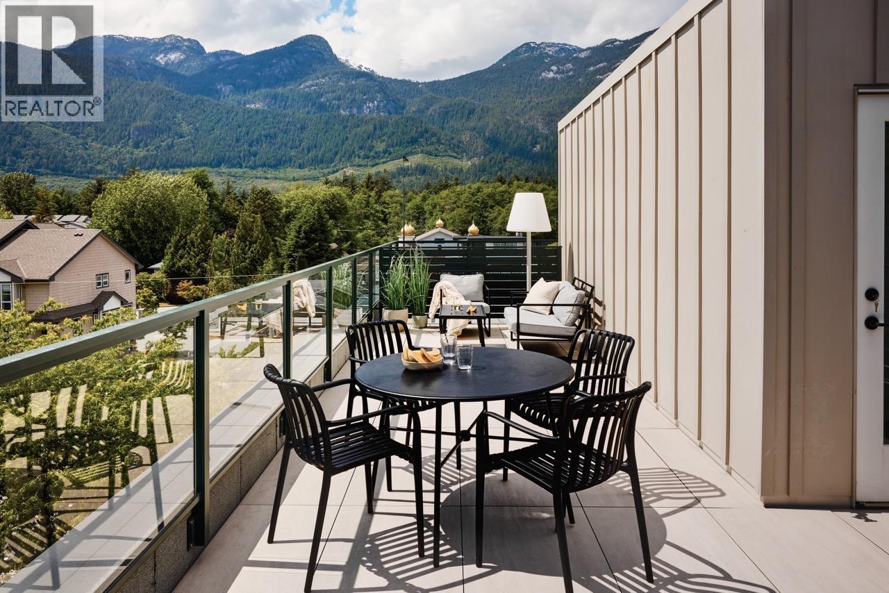5 37940 FOURTH AVENUE, Squamish