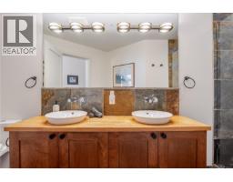 106 545 Marine Dr, Ucluelet, BC V0R3A0 Photo 20