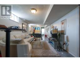 Room #1 & #2 - 674 Abana Road, Mississauga, ON L5A1H4 Photo 6