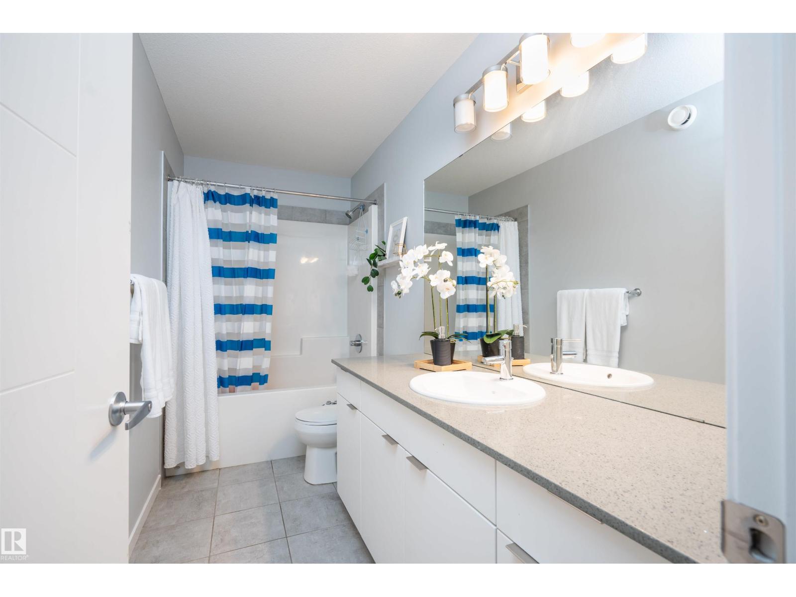 9232 224 ST NW - 24