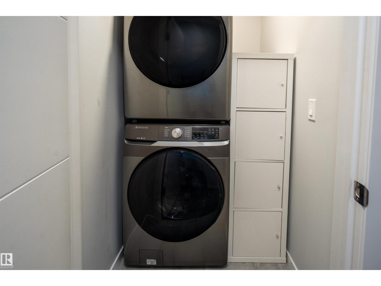 9232 224 ST NW - 31