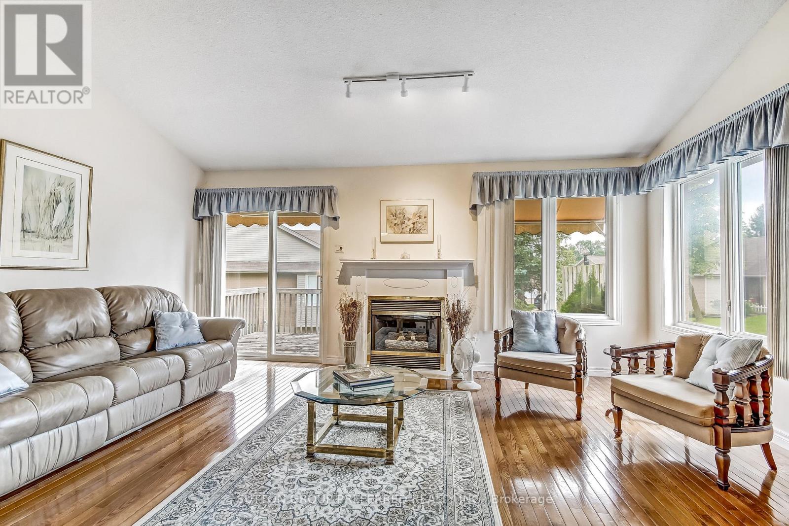 #29 861 SHELBORNE STREET - 7