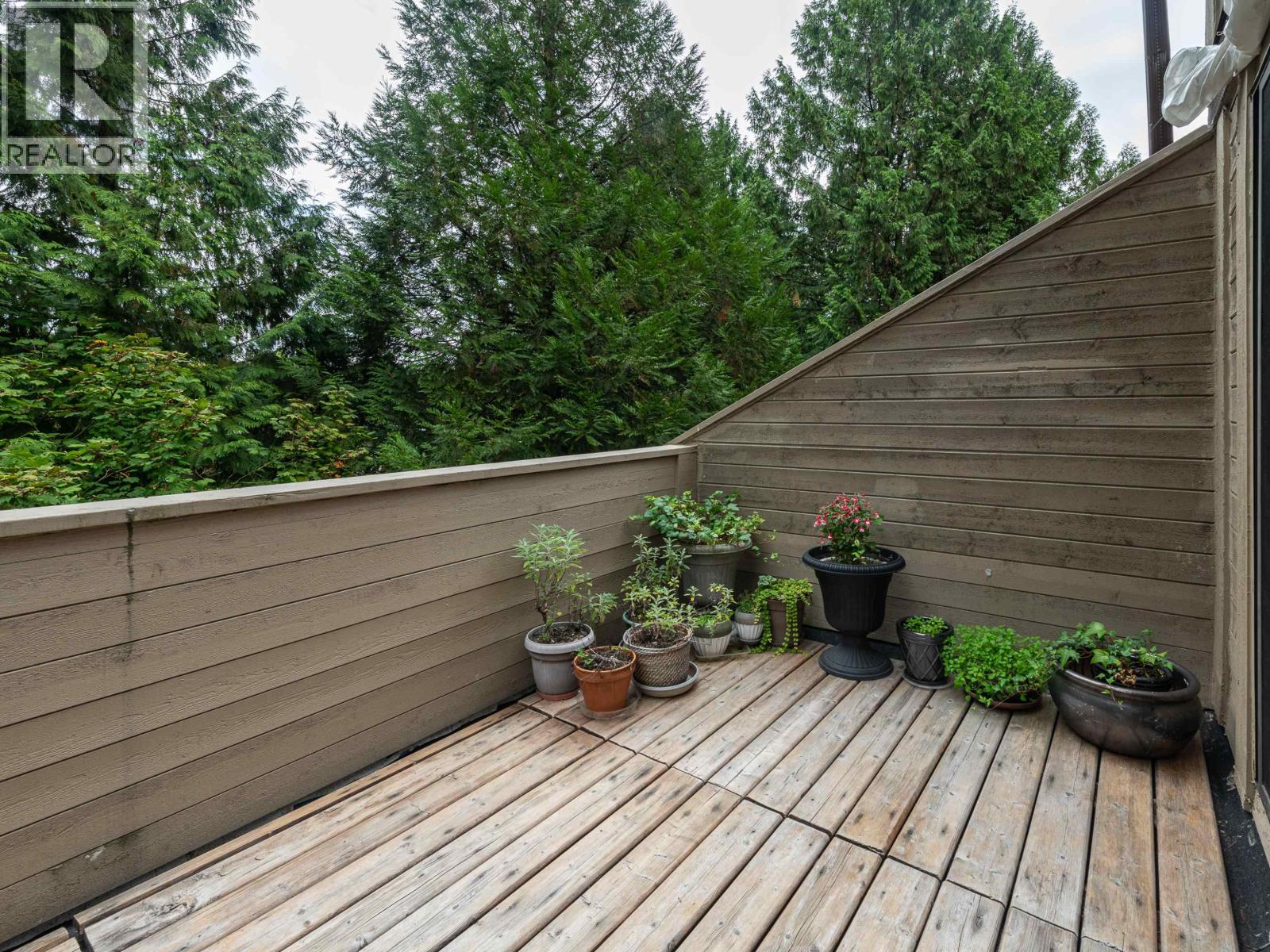 201 9152 SATURNA DRIVE, Burnaby