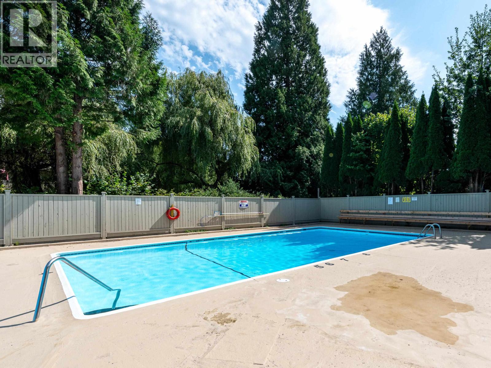 201 9152 SATURNA DRIVE, Burnaby
