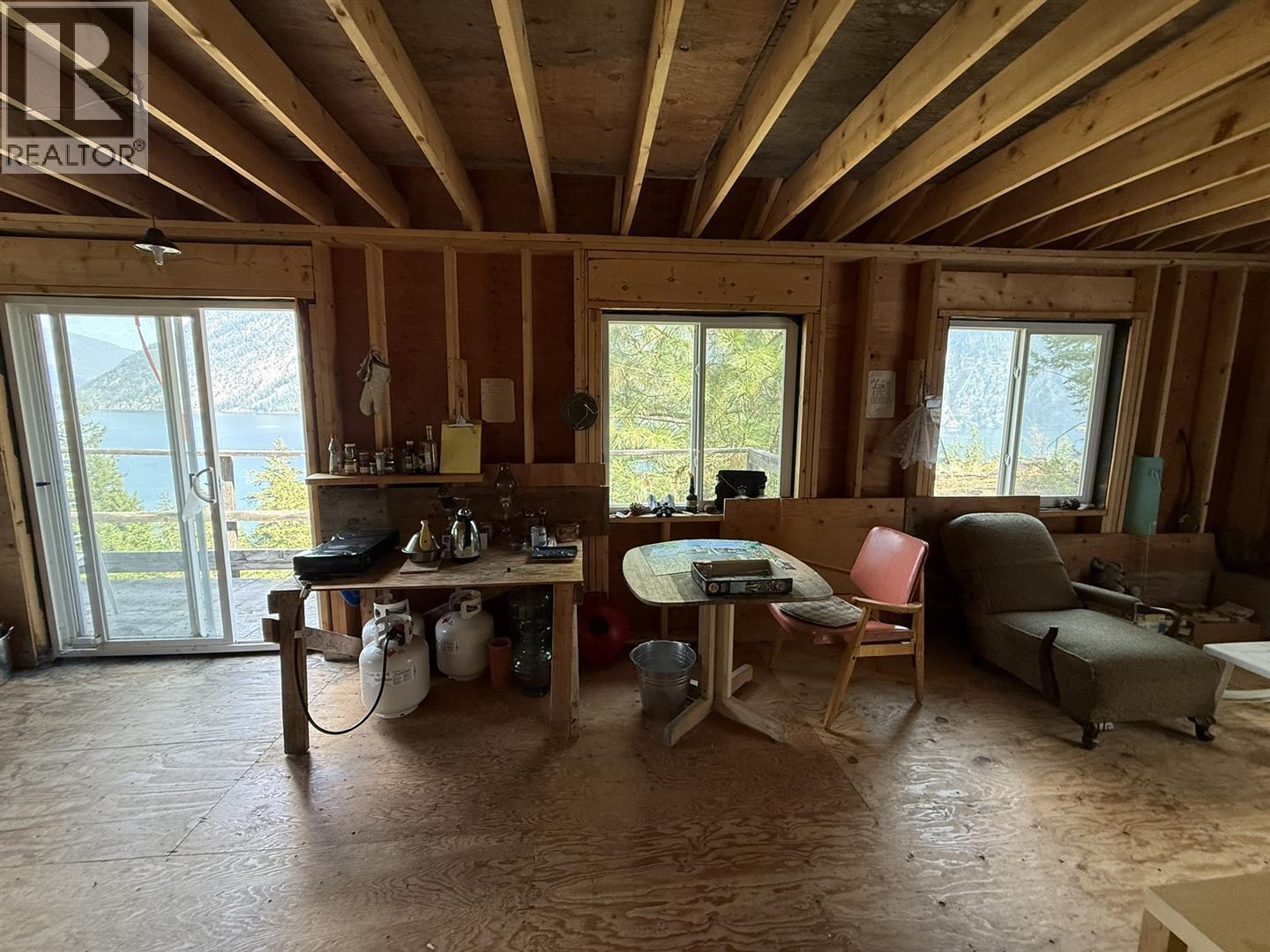 3170 PONDEROSA ROAD, Pemberton