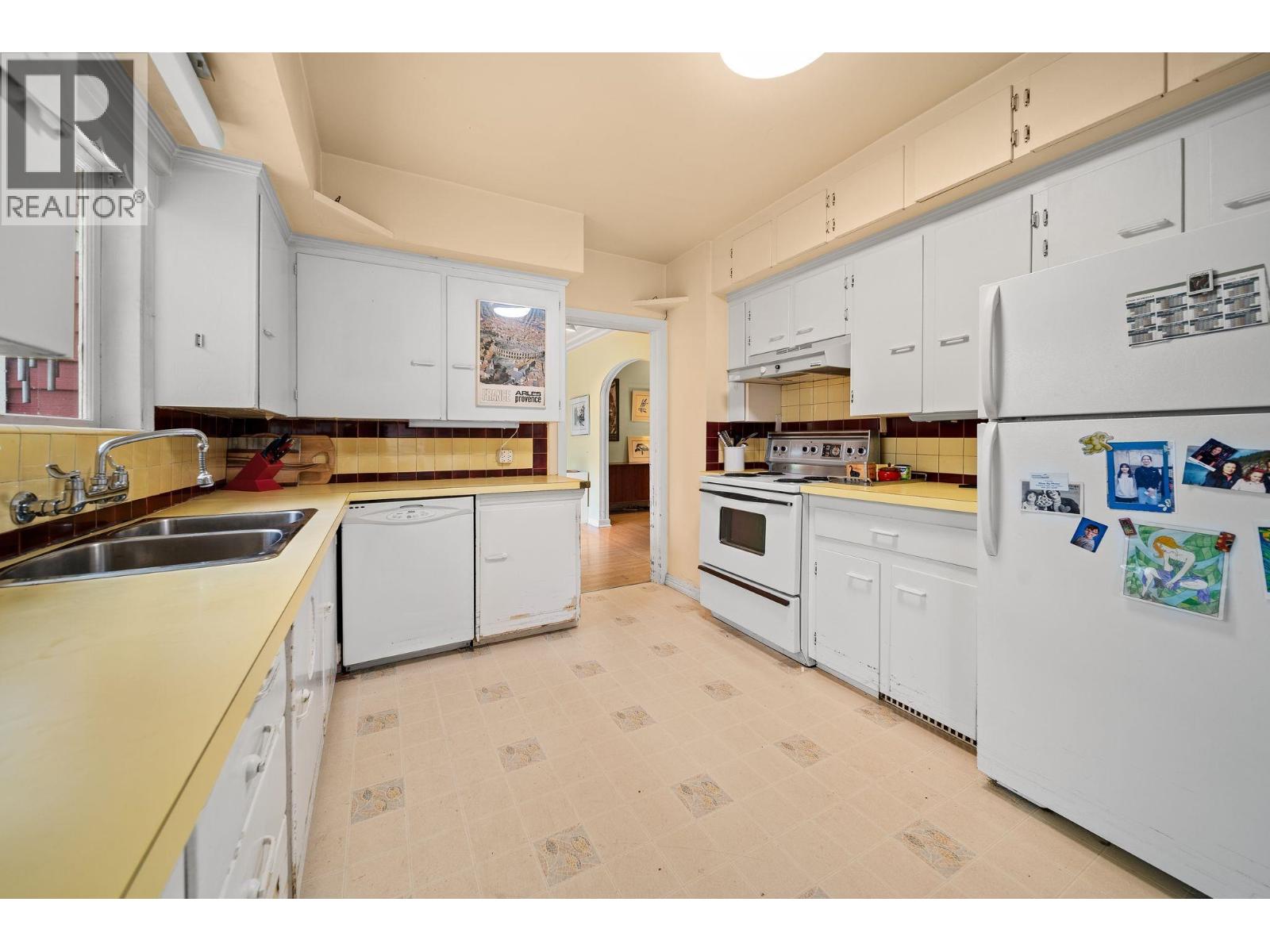 4311 W 14TH AVENUE, Vancouver — photo 6