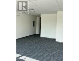 104 - 105 Gordon Baker Road, Toronto, ON M2H3P8 Photo 7