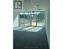 104 - 105 Gordon Baker Road, Toronto, ON M2H3P8 Photo 9