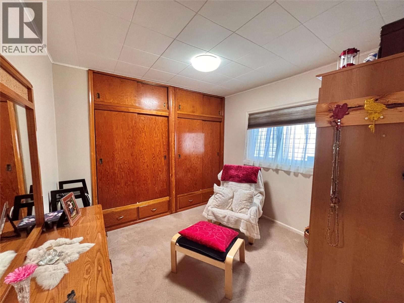 1280 Green Avenue - Image 22