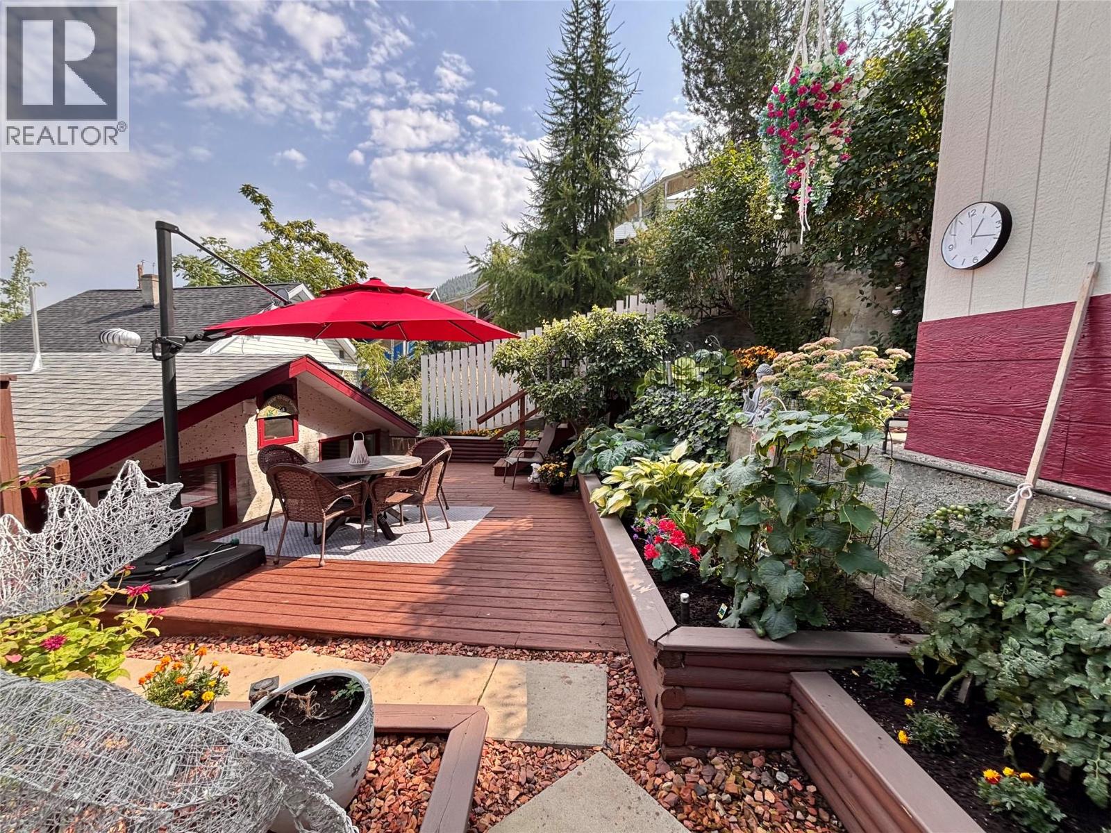 1280 Green Avenue - Image 6