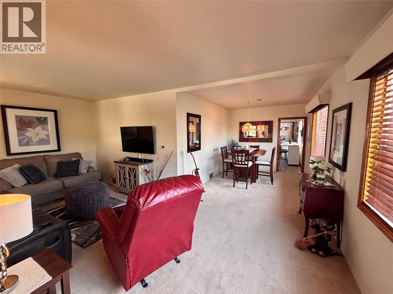 1280 Green Avenue - Image 16
