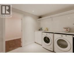 7476 Granville Street, Vancouver, BC V6P0G1 Photo 32