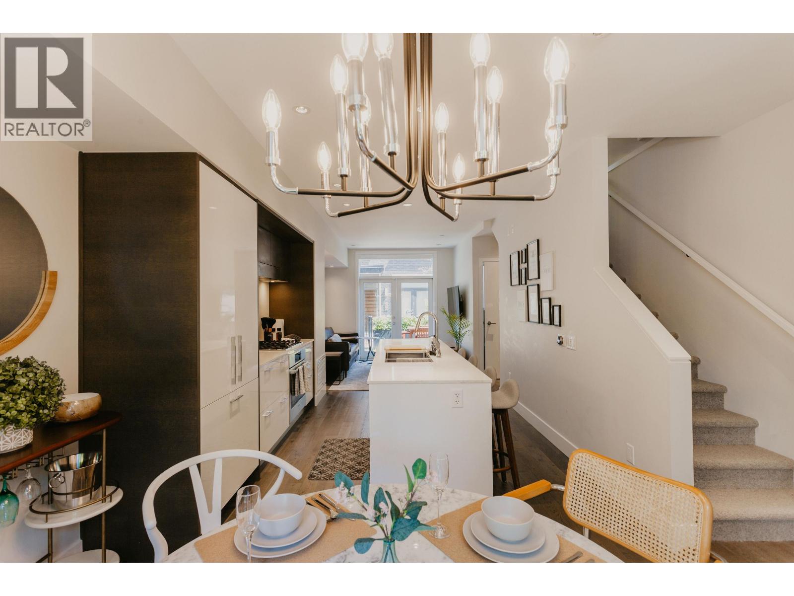 7476 GRANVILLE Street, Vancouver, British Columbia, V6P0G1, Vancouver, British Columbia — photo 4 of 5