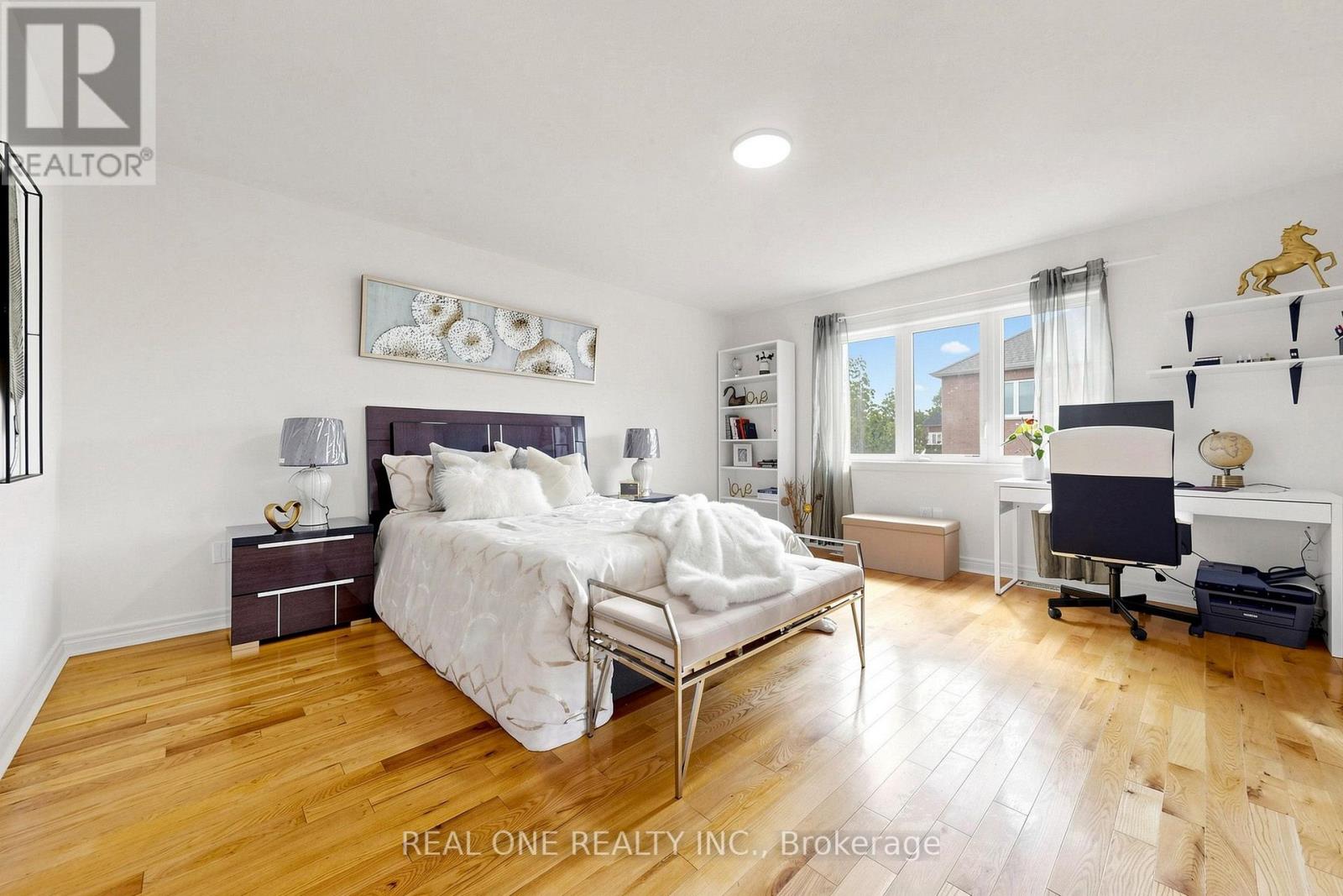 48 LANARK STREET - 17