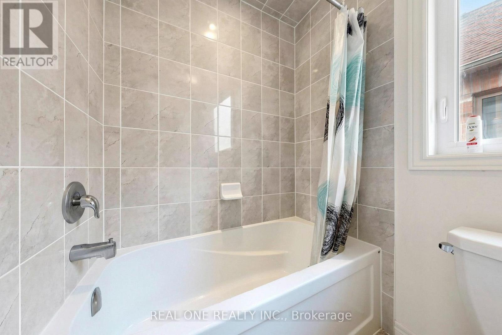 48 LANARK STREET - 23