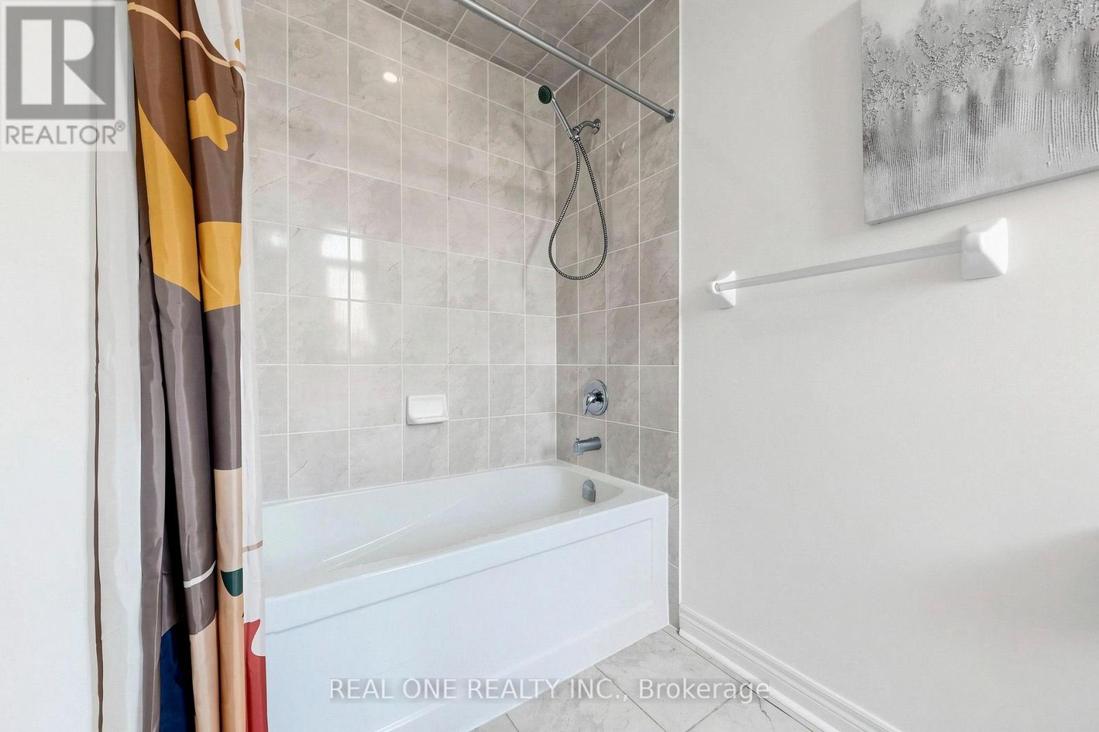 48 LANARK STREET - 28