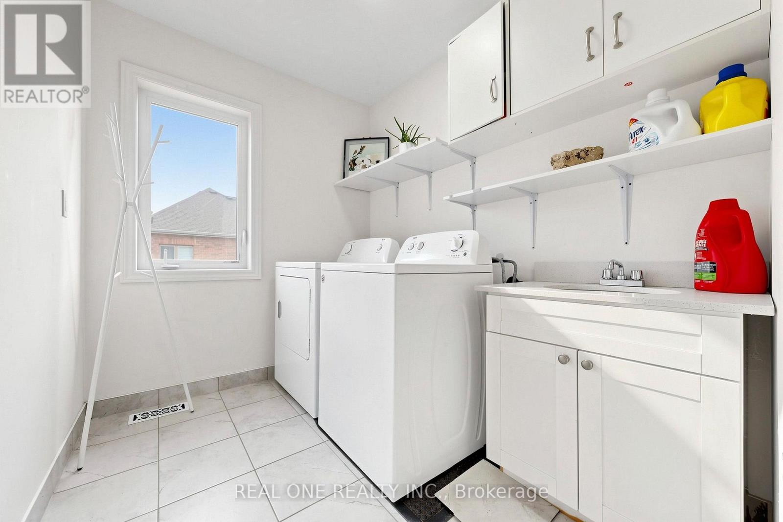 48 LANARK STREET - 29