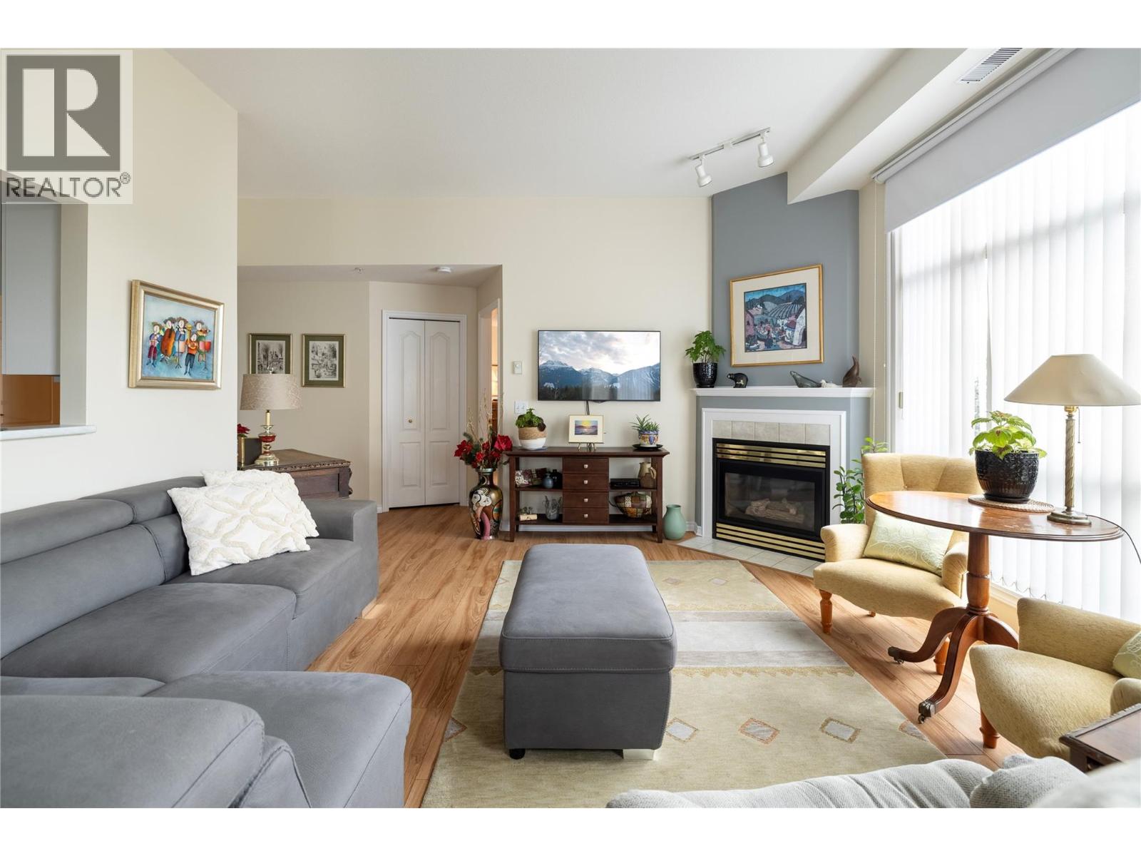 #407 3301 Centennial Drive - 23