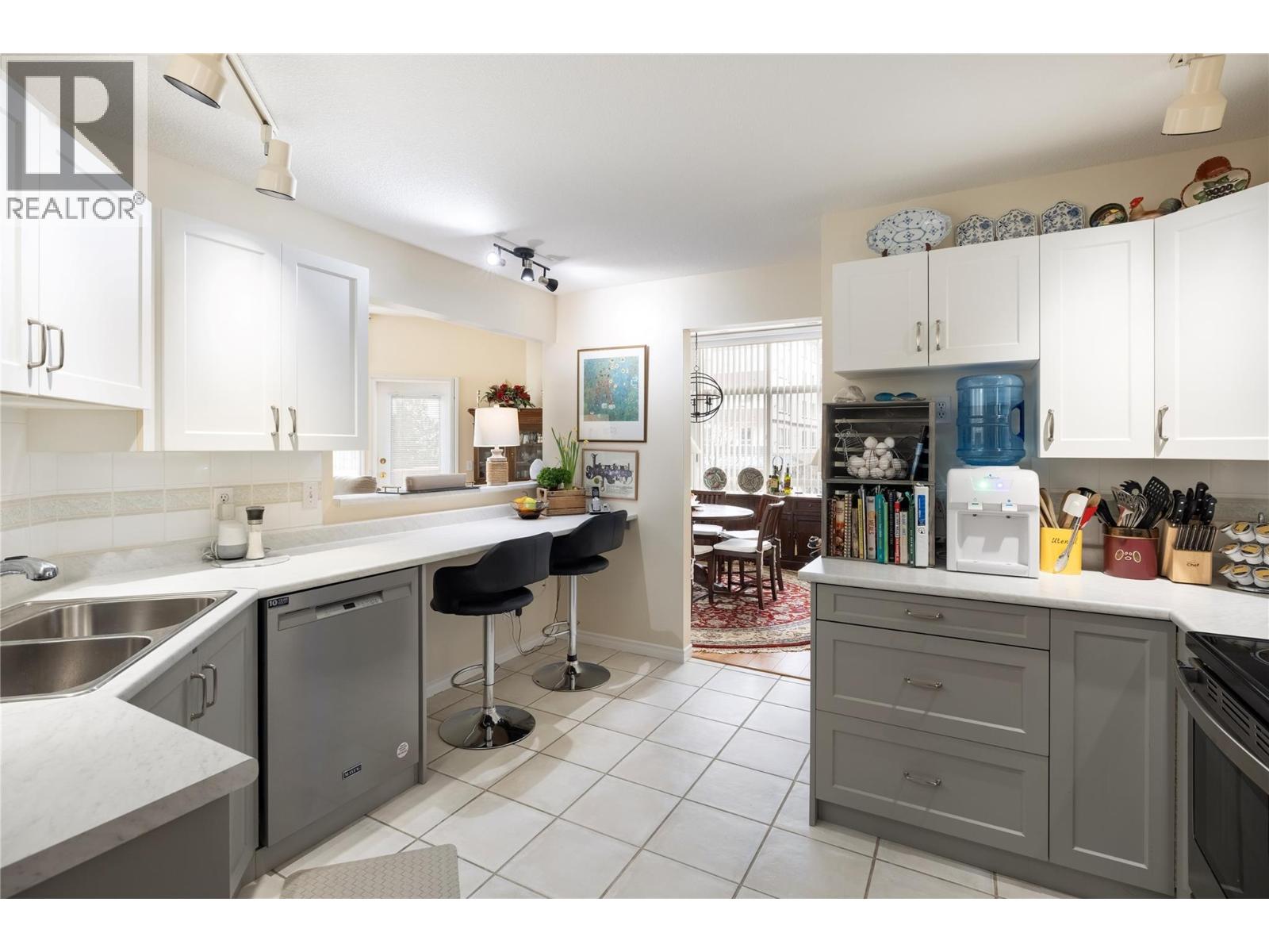 #407 3301 Centennial Drive - 16
