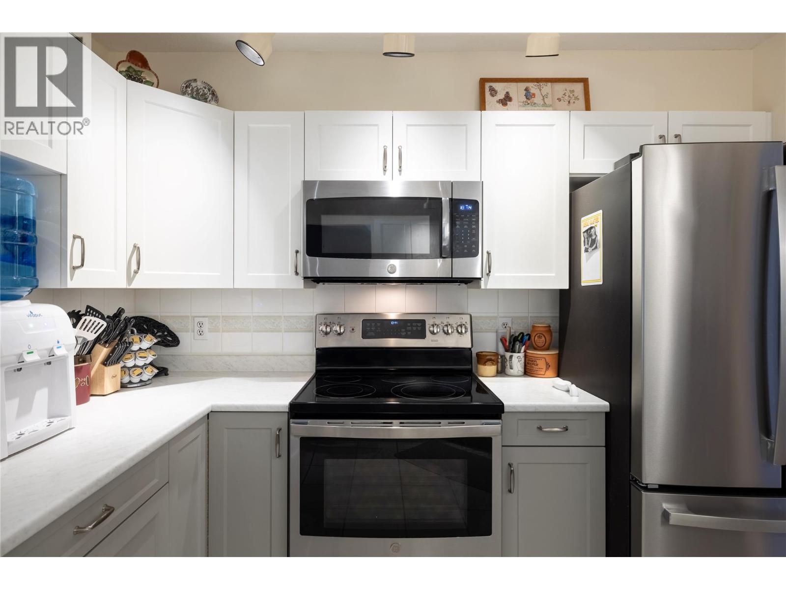 #407 3301 Centennial Drive - 17